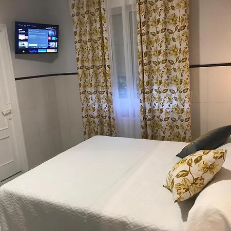 Pension Camino Del Norte Guest house *